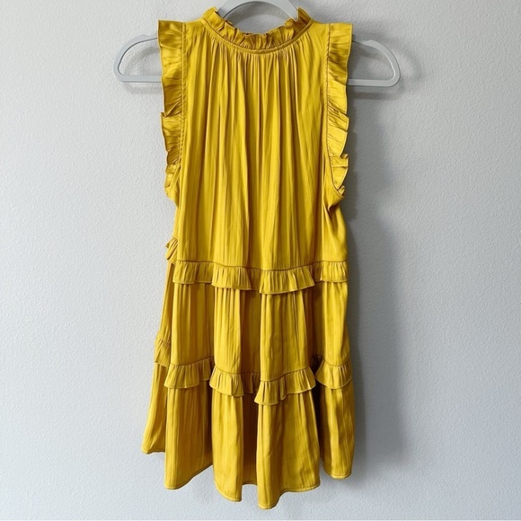 By Anthropologie Tiered Sleeveless Satin Blouse Honey Mustard Gold Size Small - Picture 8 of 12